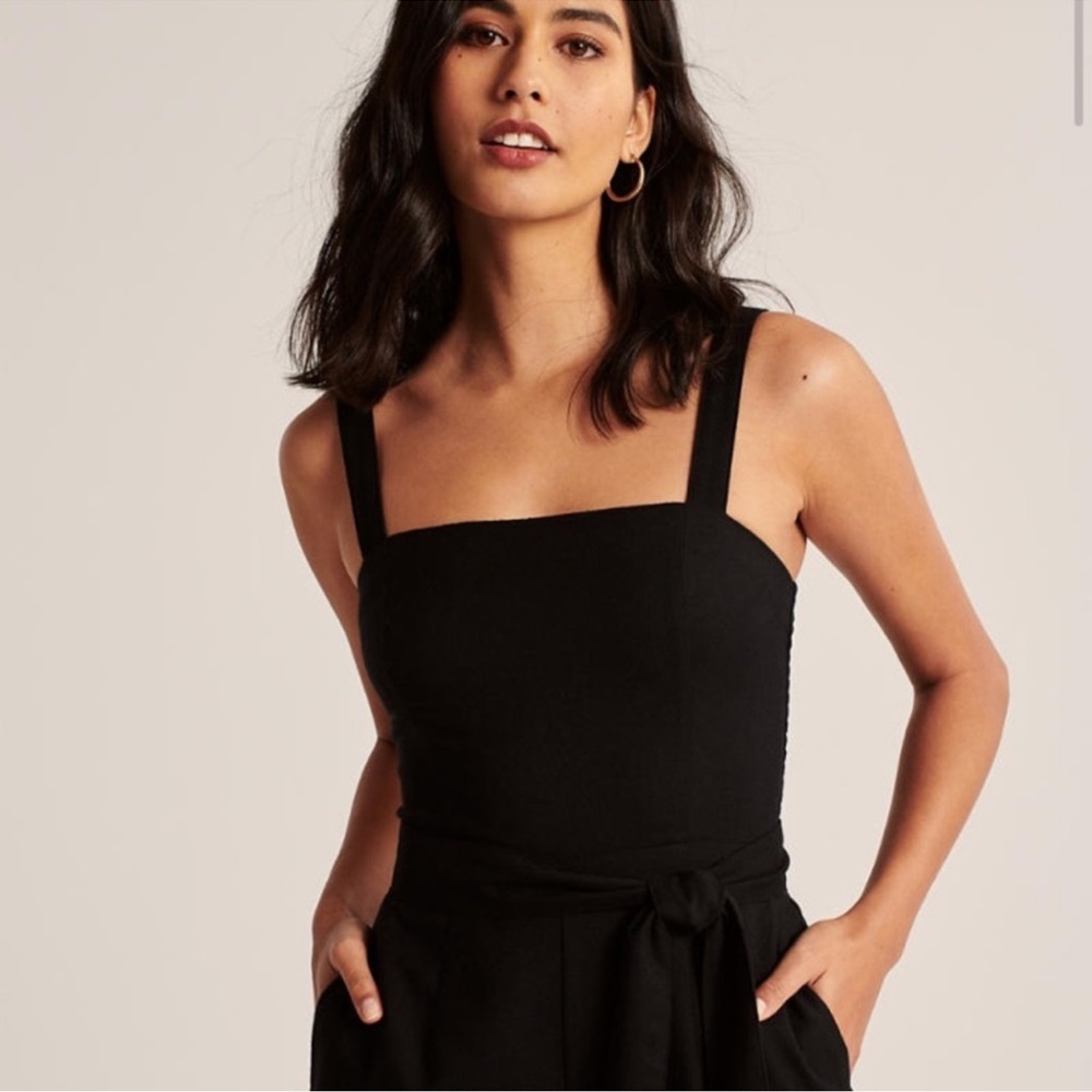 Abercrombie & Fitch Black Smocked Waist Jumpsuit - Picture 3 of 14